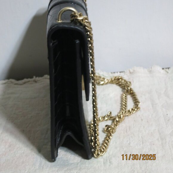 Charles & Keith Chain Strap Shoulder Bag - Picture 4 of 5